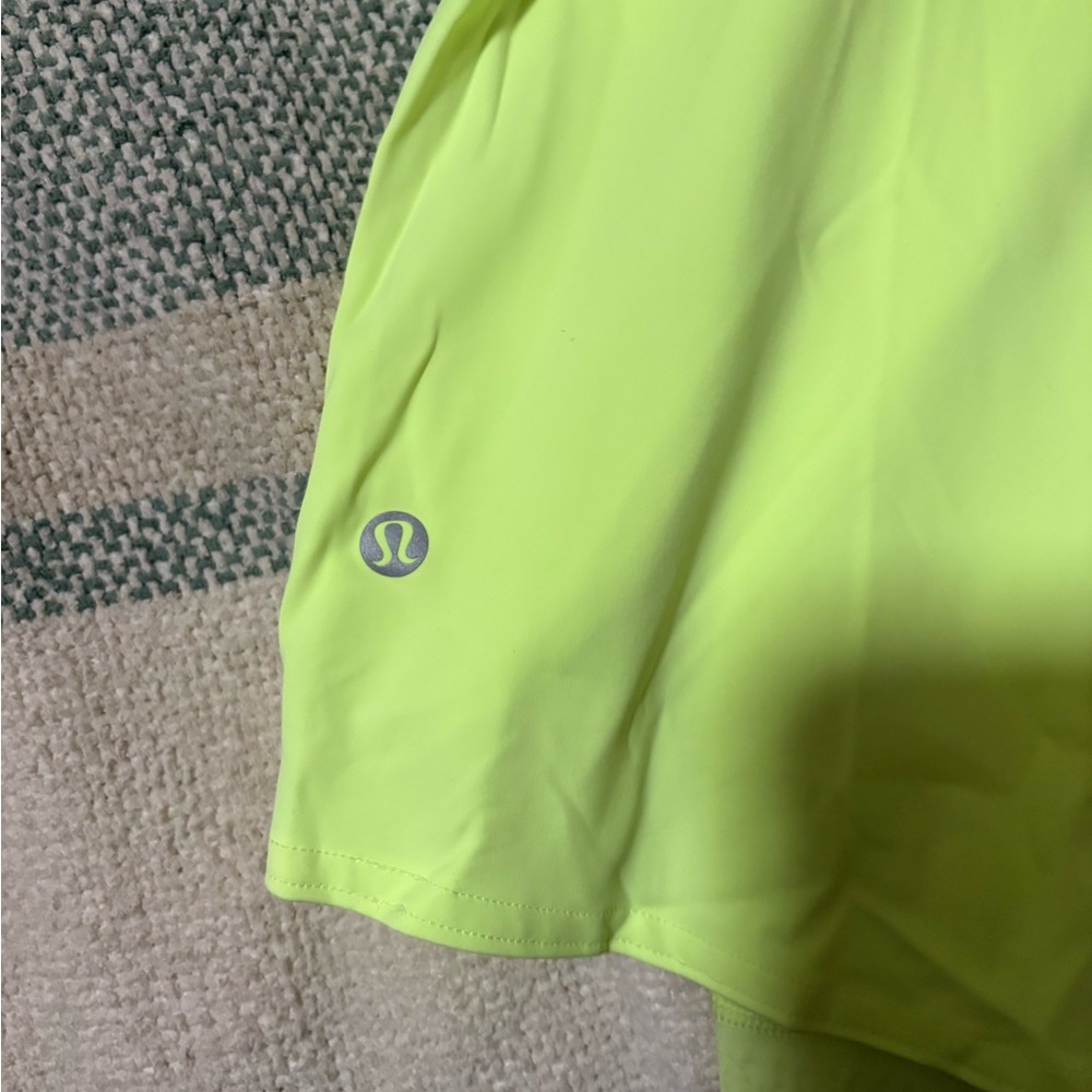 Lululemon Neon Yellow Long Sleeve tennis Dress with shorts size 4 - Picture 3 of 7